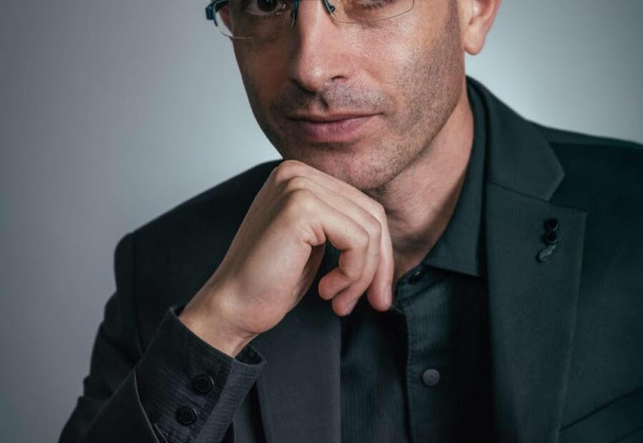 Yuval Noah Harari