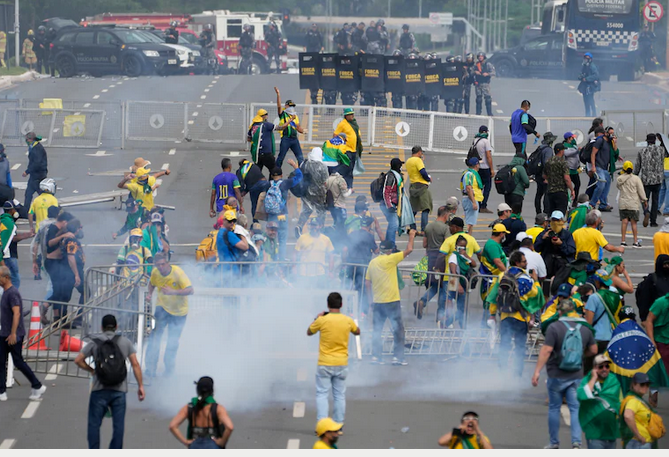 UPDATE Basil und Bolsonaro⚽️ 🇧🇷20230108 Jair's minions